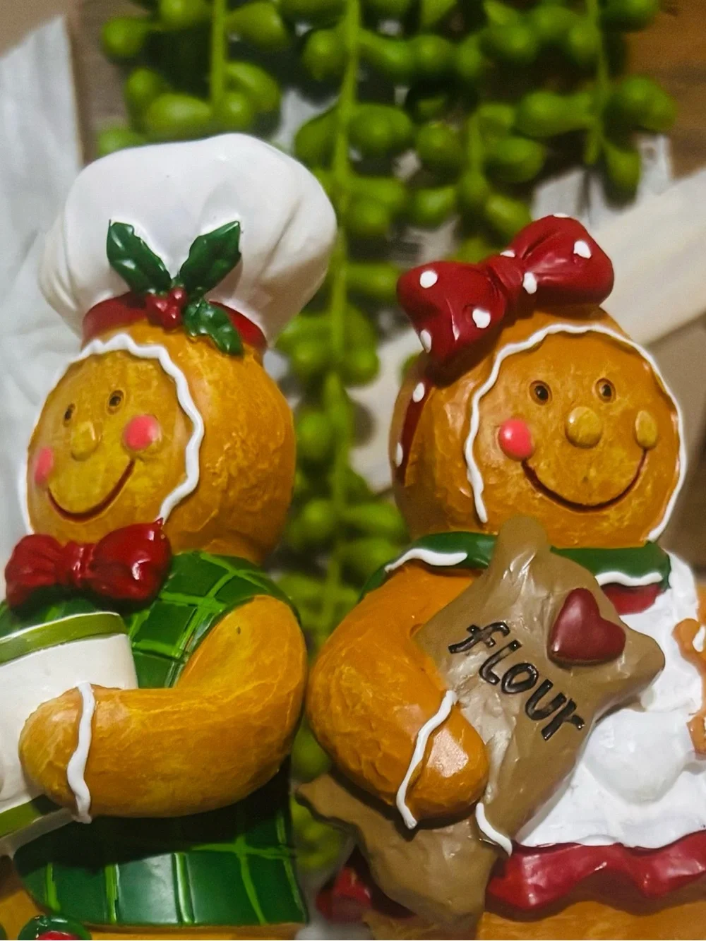 4pc ADORABLE Gingerbread Sitters For Canisters/Rae Dunn/Rolling Pins, & MORE